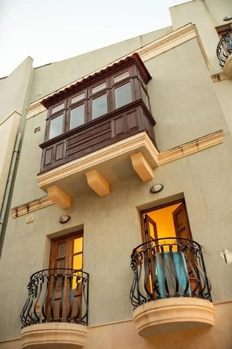 Spacious And Central Flat In Spinola Bay Saint Julian's