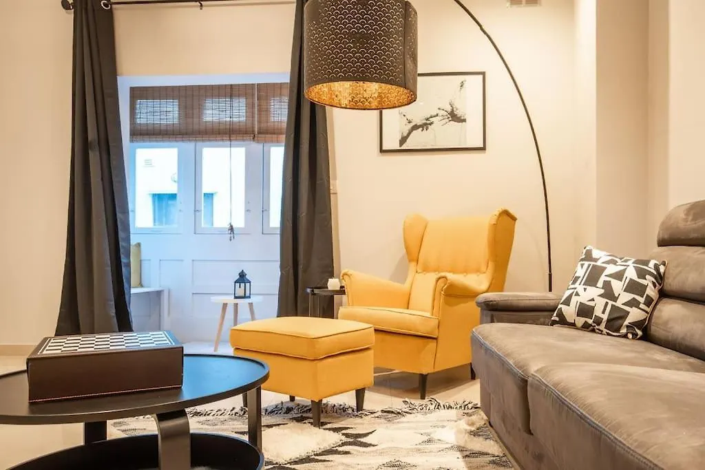 Spacious And Central Flat In Spinola Bay Saint Julian's Apartment