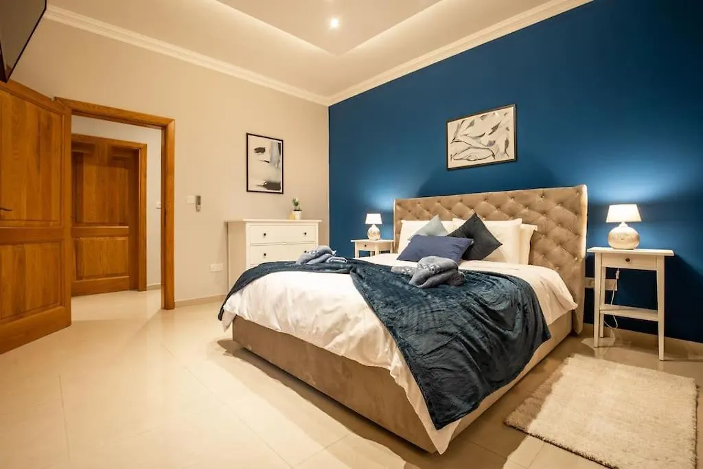 Spacious And Central Flat In Spinola Bay Saint Julian's